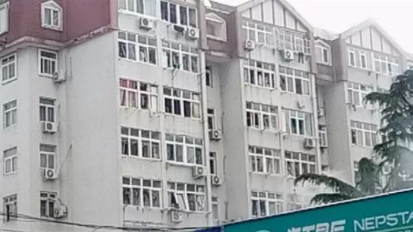 突發(fā)！青島一居民樓發(fā)生爆燃！已造1人死亡，7人受傷！3公里外有震感…