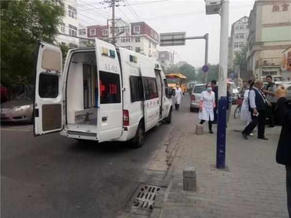 突發(fā)！青島一居民樓發(fā)生爆燃！已造1人死亡，7人受傷！3公里外有震感…